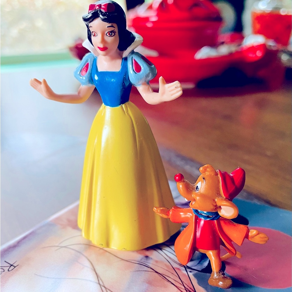 Vintage  Disney Figurines